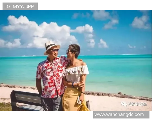 足球巨星牵手忠实女粉丝上演浪漫爱情故事令人羡慕